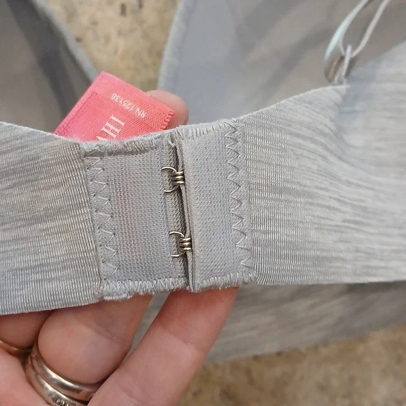 NWT Isaac Mizrahi Gray Women's Bra 36C - Picture 4 of 9